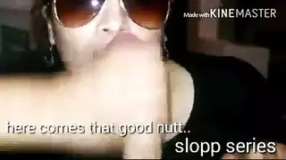 لاتينا سيئة في الشرج العمل