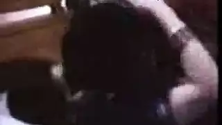 مؤخرة عربية ضخمة تُمارس فيها الجنس بعمق في مشهد صريح