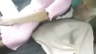 فتاة إيبوني تمص بلعق ثم تنكح بقوة في إكس إكس إكس مجاني